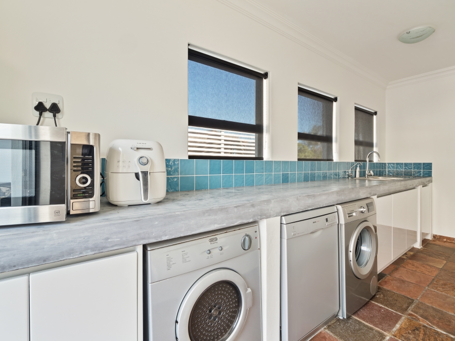4 Bedroom Property for Sale in Rexford Western Cape